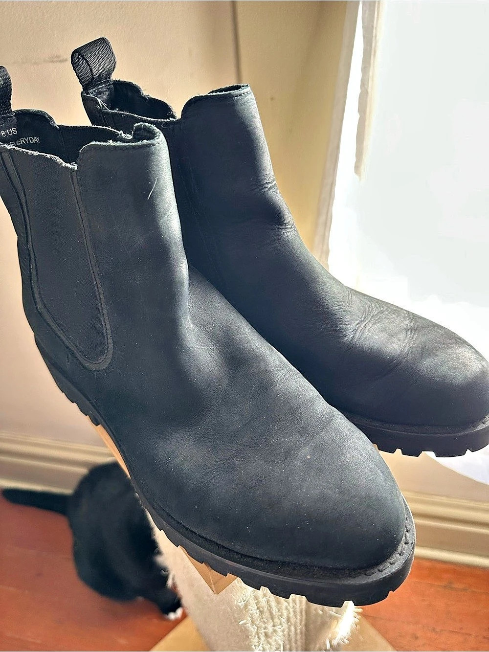 Thursday Boot Co. Black matte Chelsea Boots US Size
8